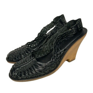 𝅺MICHAEL Michael Kors‎ leather wedge sandals.